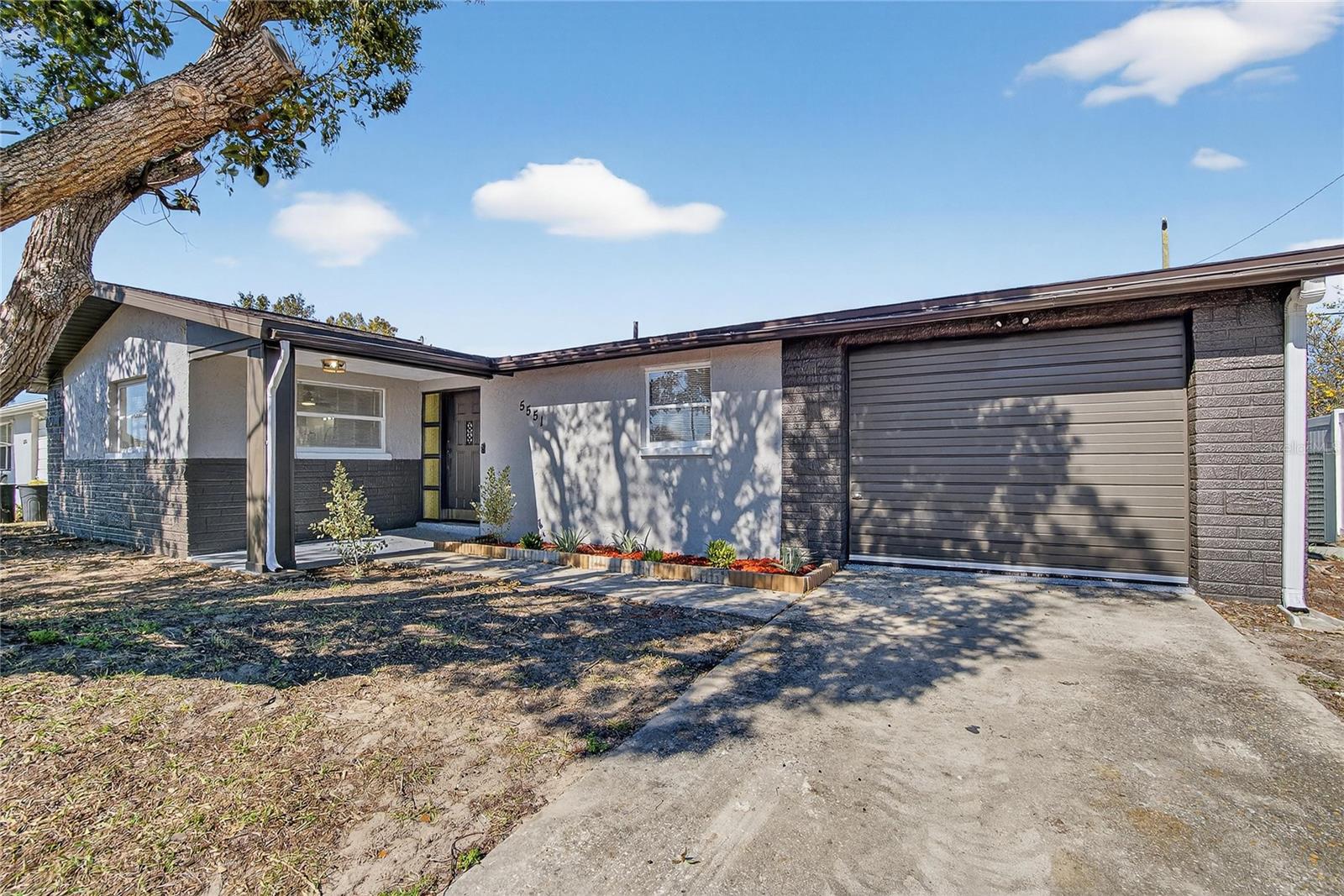 Image 63 of 87 For 5551 Mosaic Drive