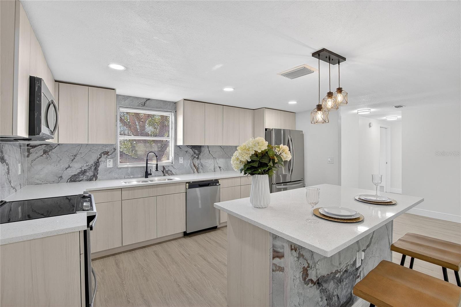 Image 9 of 87 For 5551 Mosaic Drive