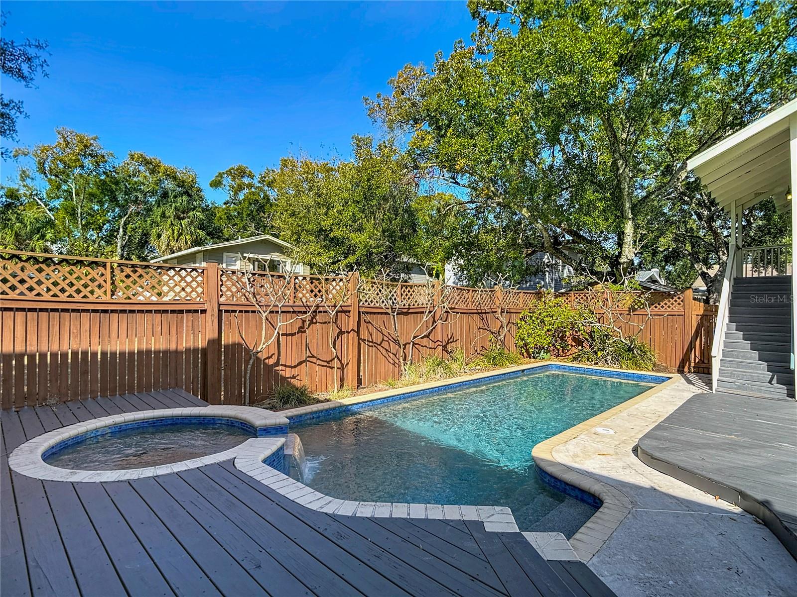 Image 35 of 47 For 2105 Southview Avenue