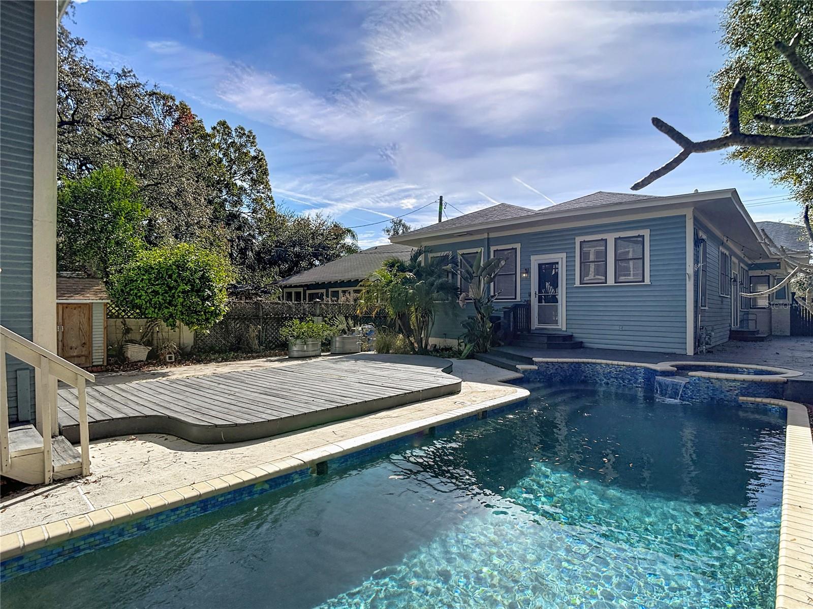 Image 36 of 47 For 2105 Southview Avenue