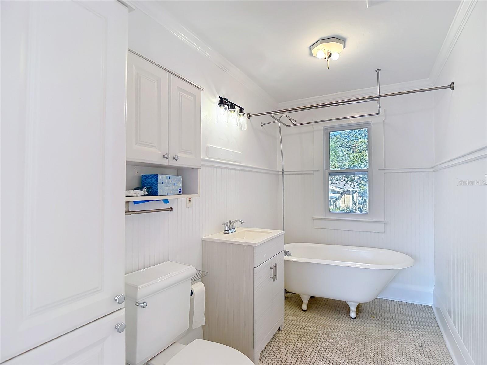 Image 43 of 47 For 2105 Southview Avenue