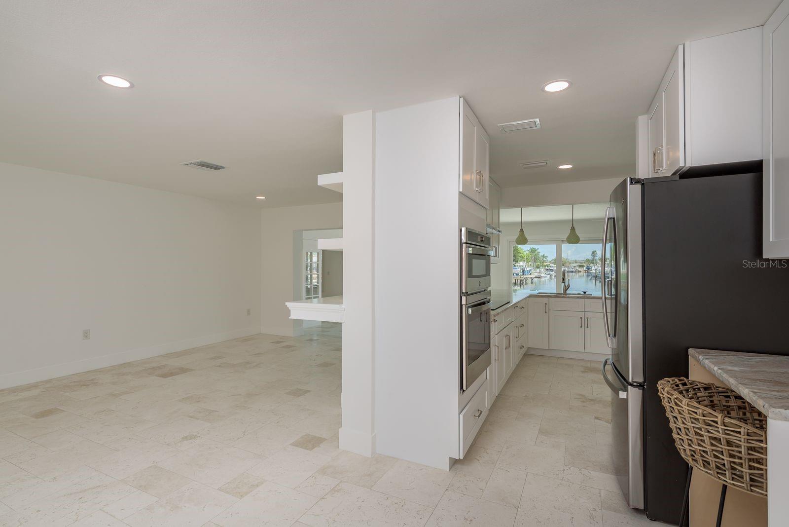 Image 10 of 65 For 4845 Shell Stream Boulevard