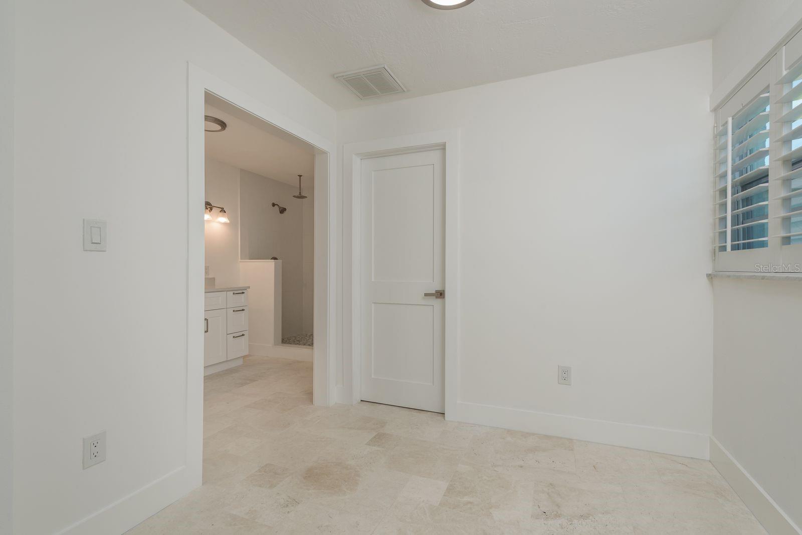 Image 28 of 65 For 4845 Shell Stream Boulevard