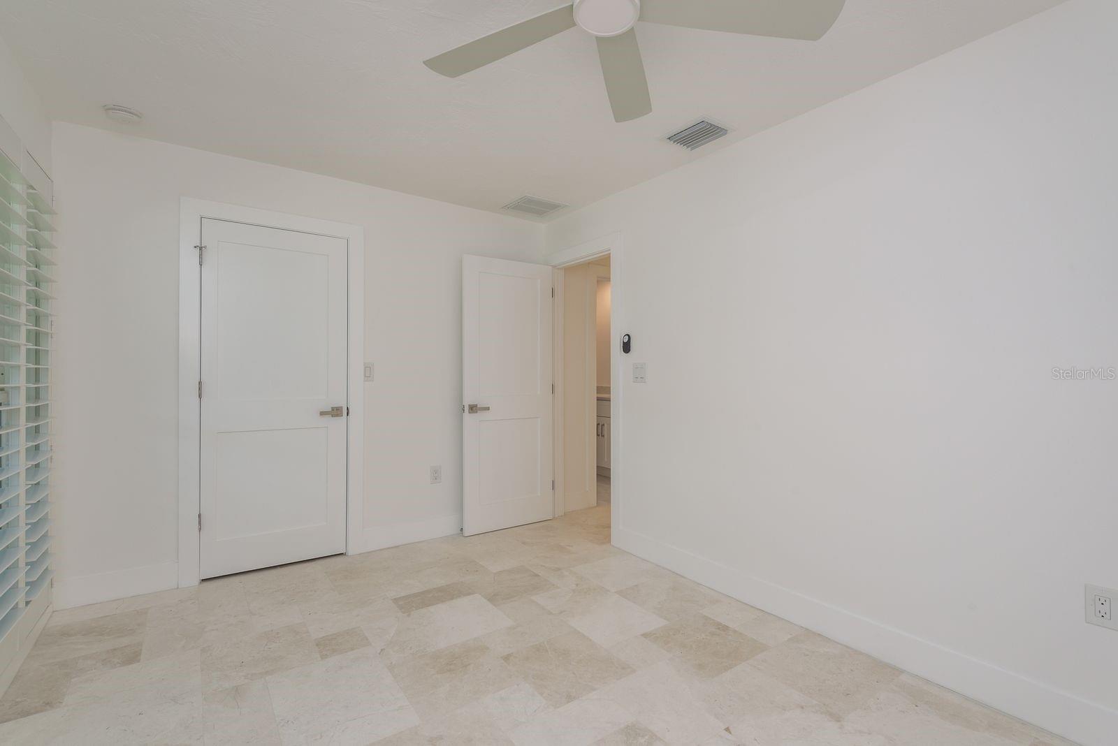 Image 32 of 65 For 4845 Shell Stream Boulevard