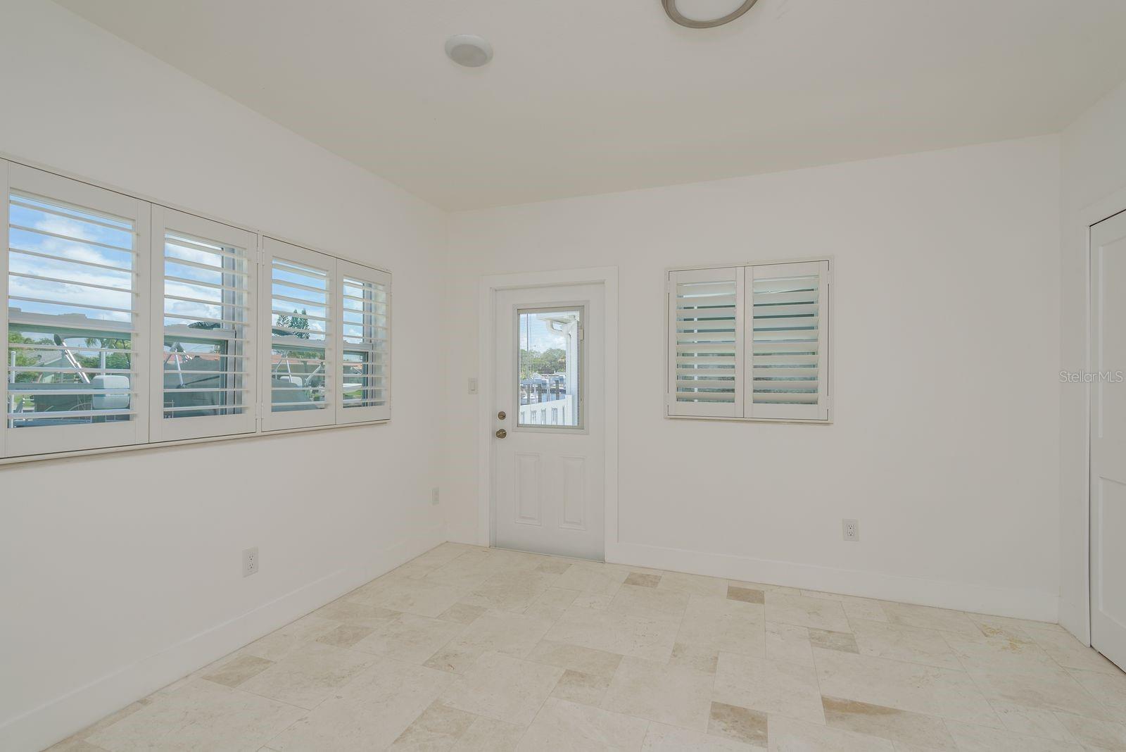 Image 35 of 65 For 4845 Shell Stream Boulevard