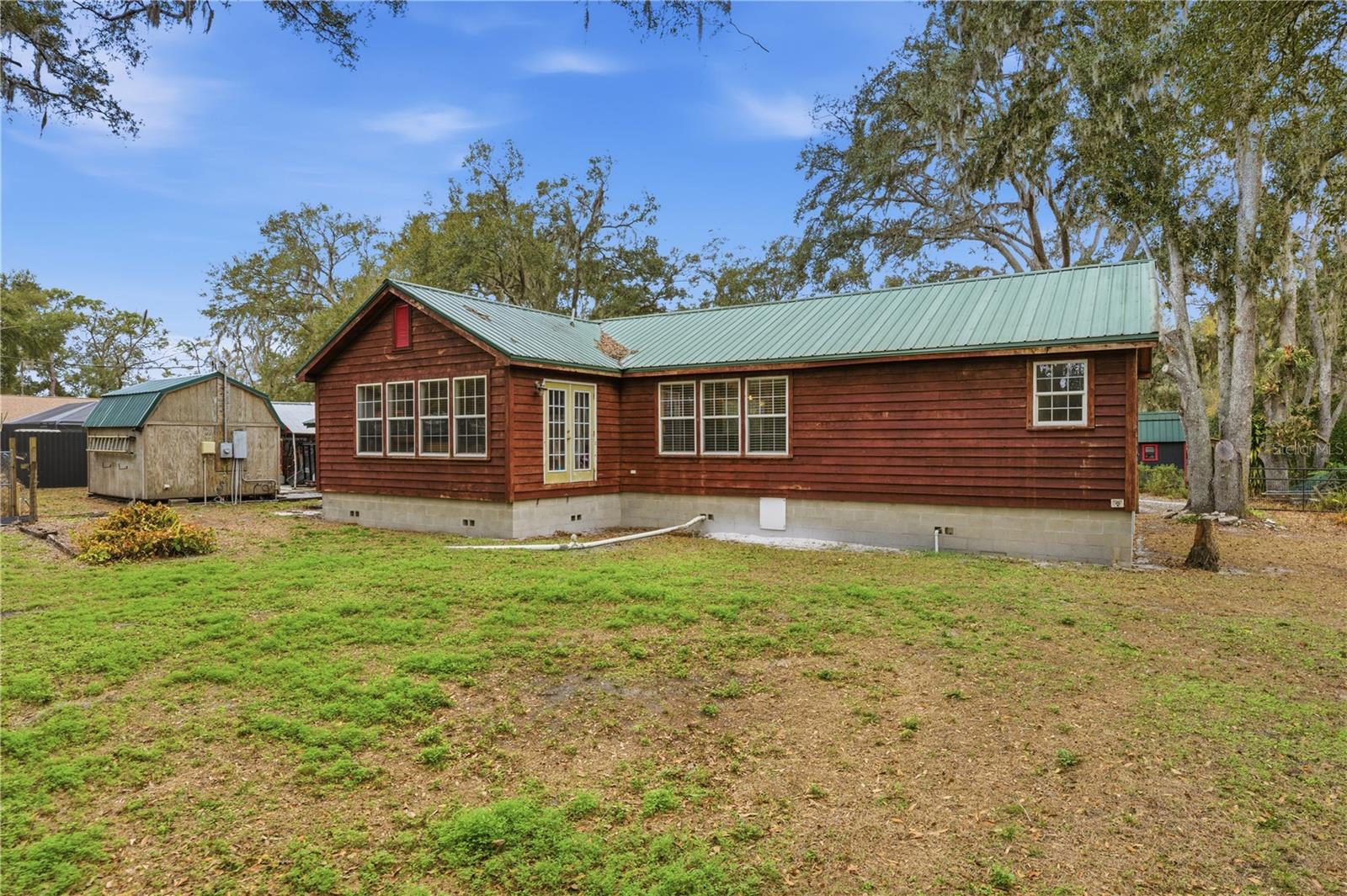 Listing photo id 36 for 8010 Franklin Road