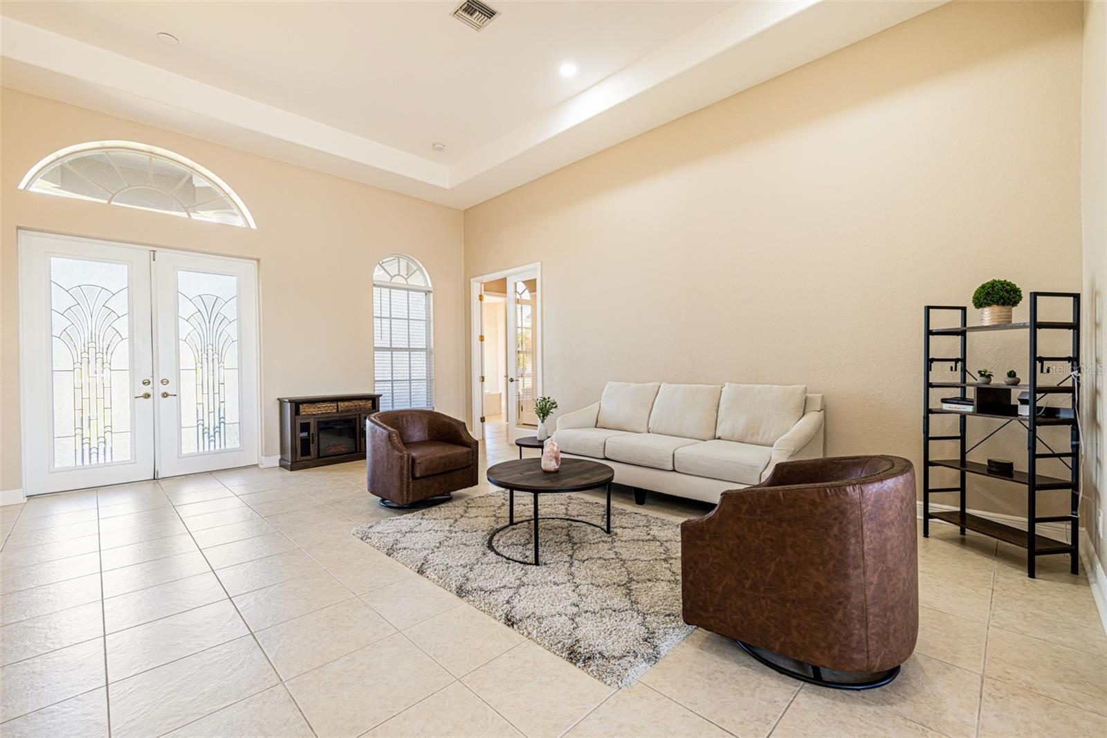 Image 10 of 54 For 613 4th Place