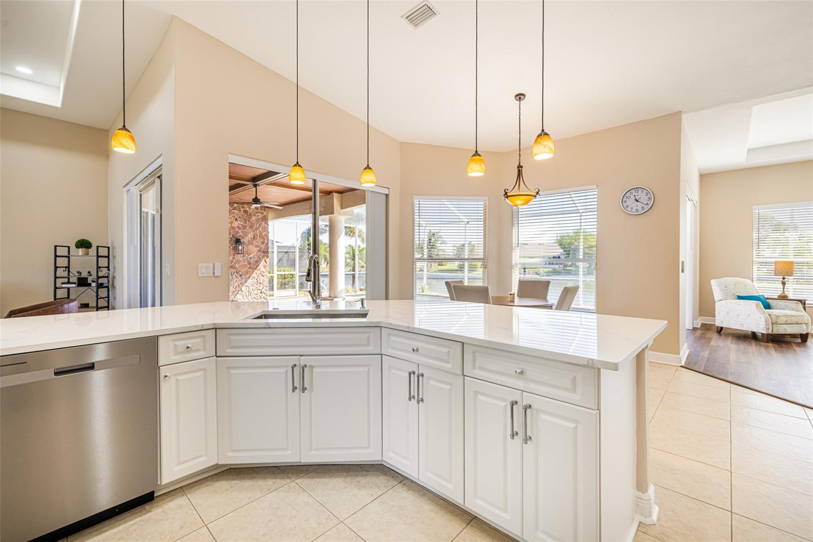 Image 13 of 54 For 613 4th Place