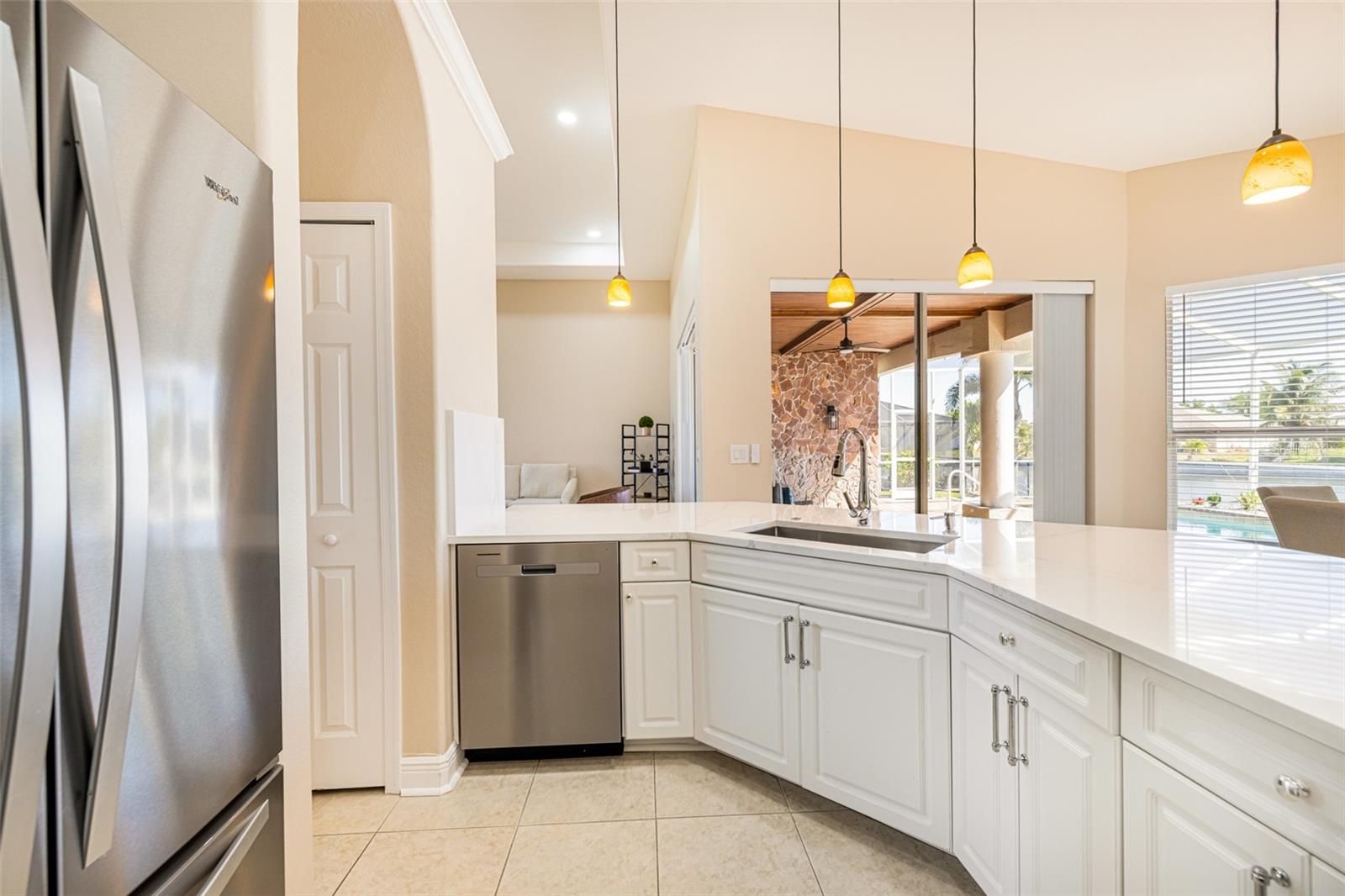 Image 15 of 54 For 613 4th Place