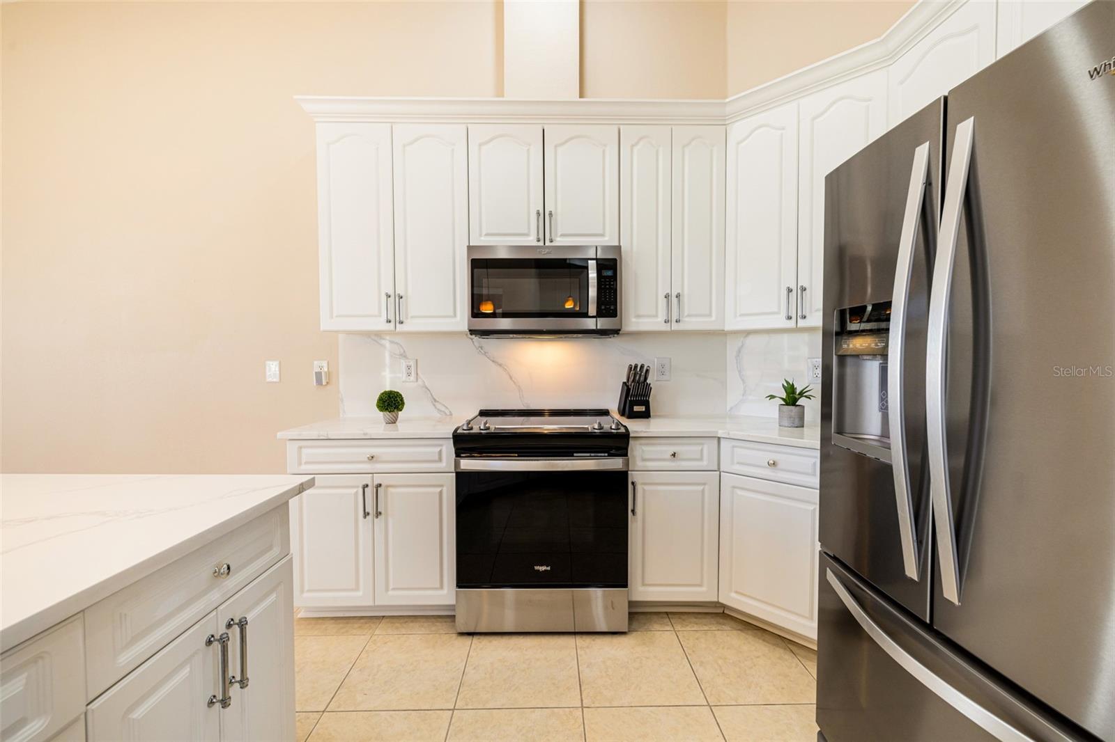 Image 16 of 54 For 613 4th Place