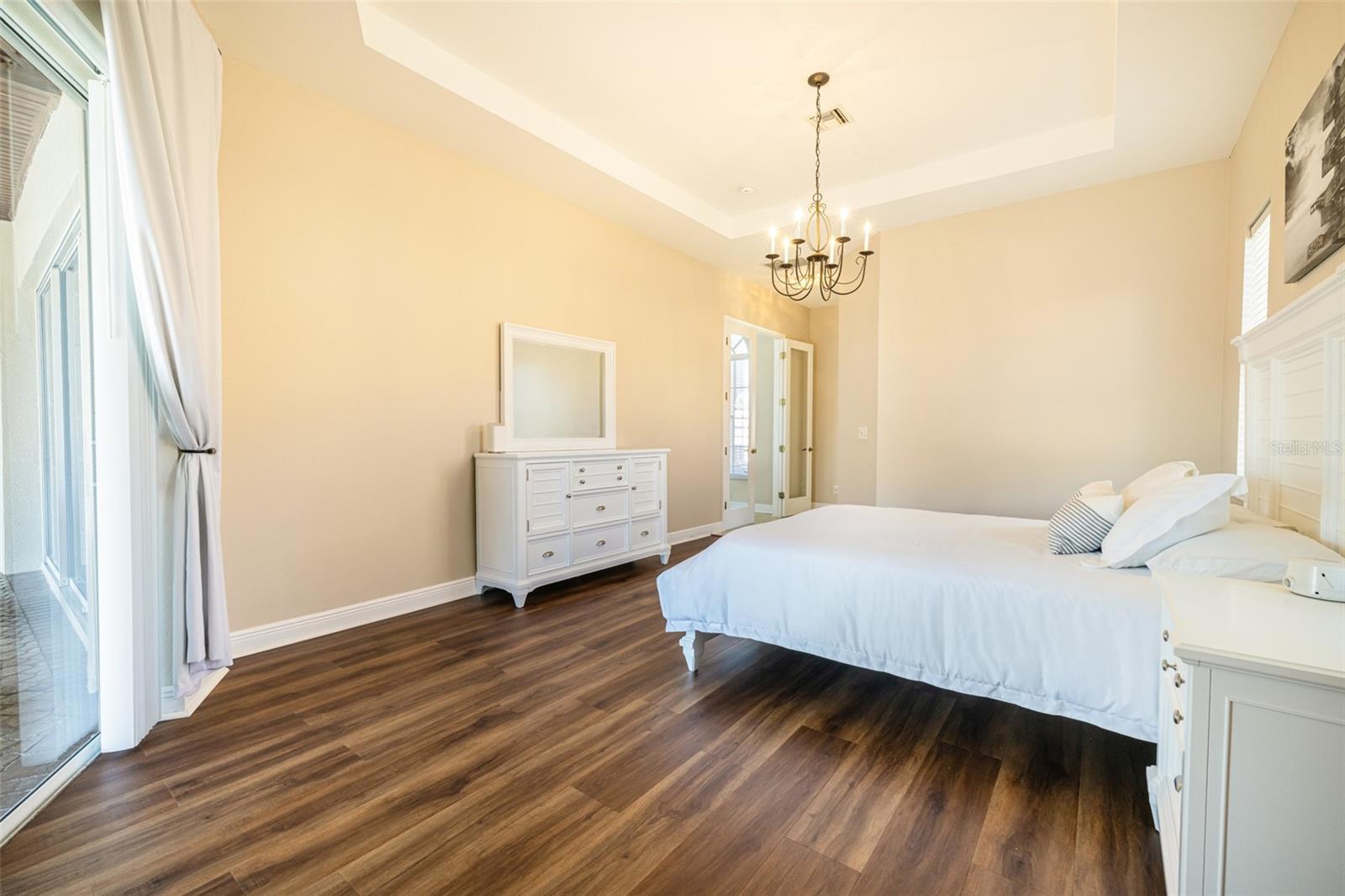 Image 25 of 54 For 613 4th Place