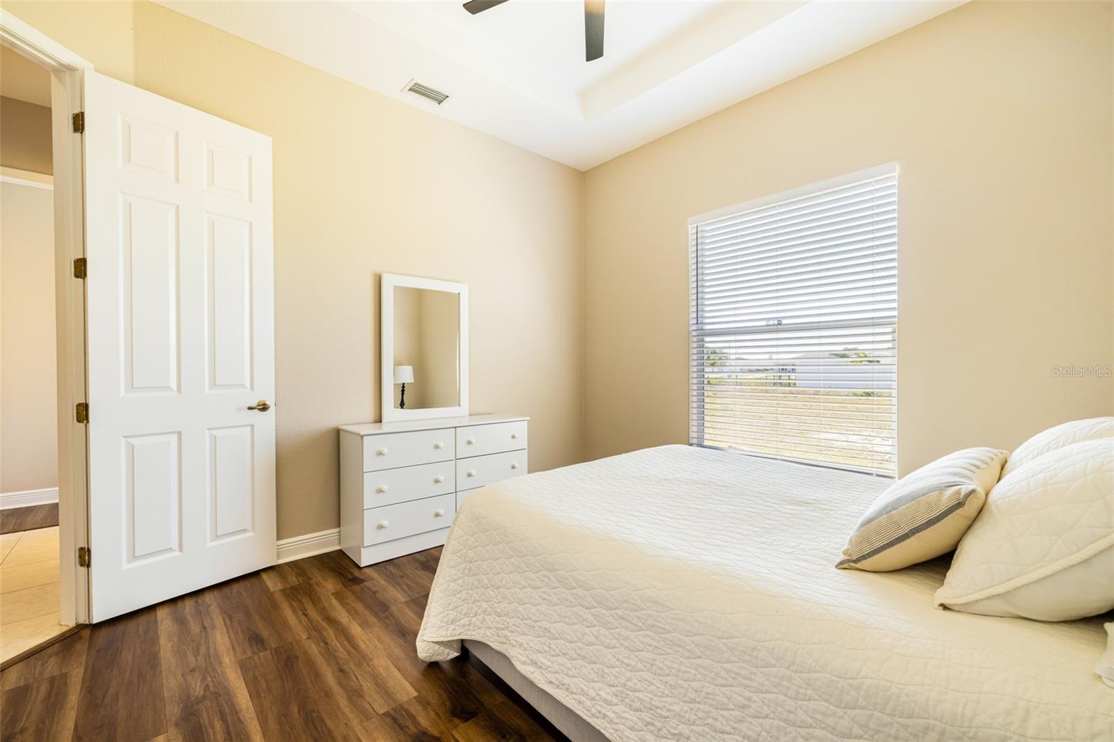 Image 31 of 54 For 613 4th Place