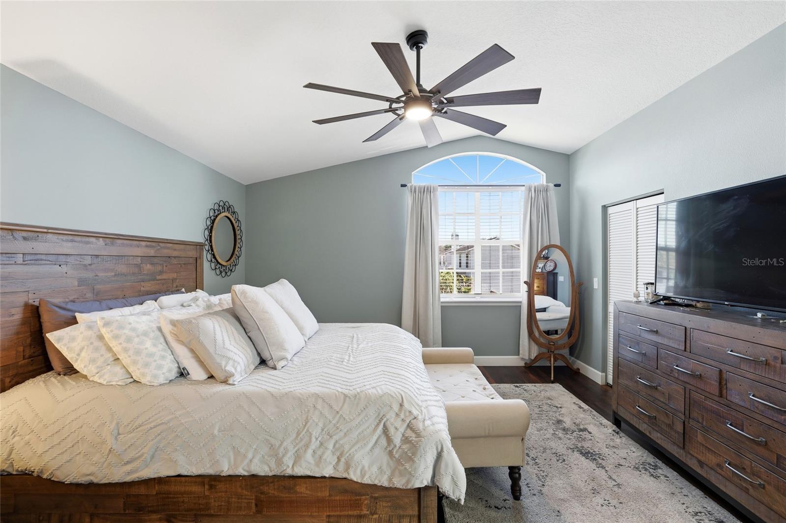 Image 21 of 50 For 11235 Clayridge Drive