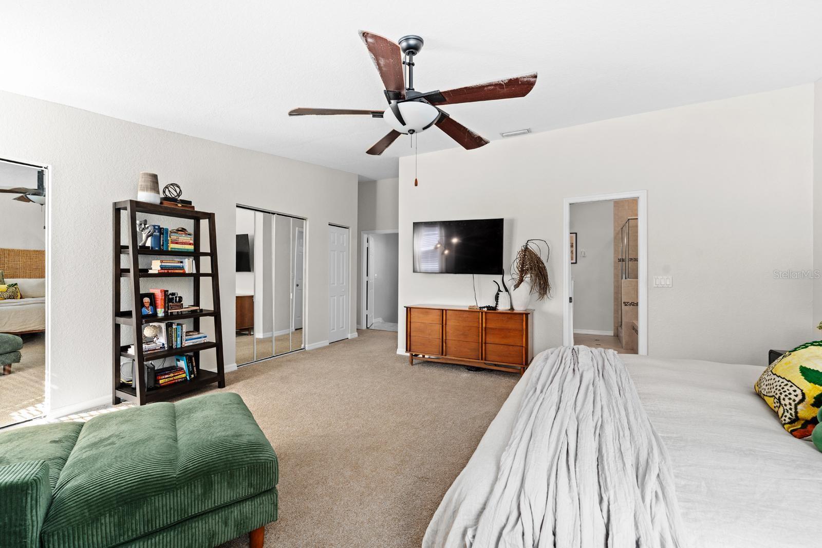 Image 14 of 31 For 1117 Pinellas Bayway S 306