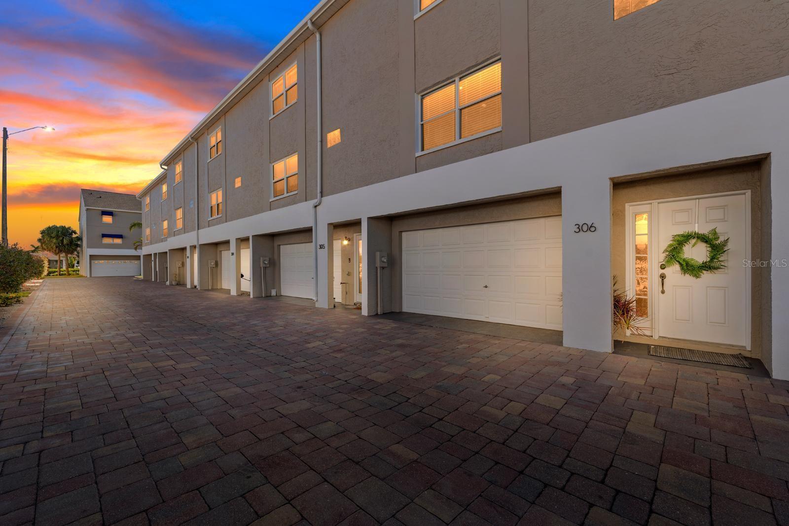 Image 2 of 31 For 1117 Pinellas Bayway S 306