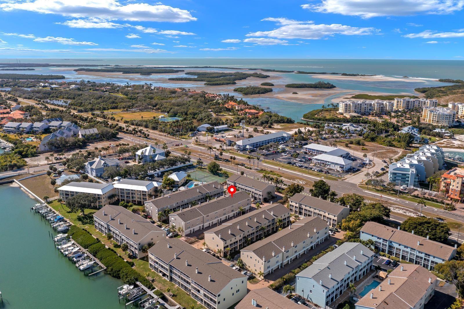 Image 28 of 31 For 1117 Pinellas Bayway S 306