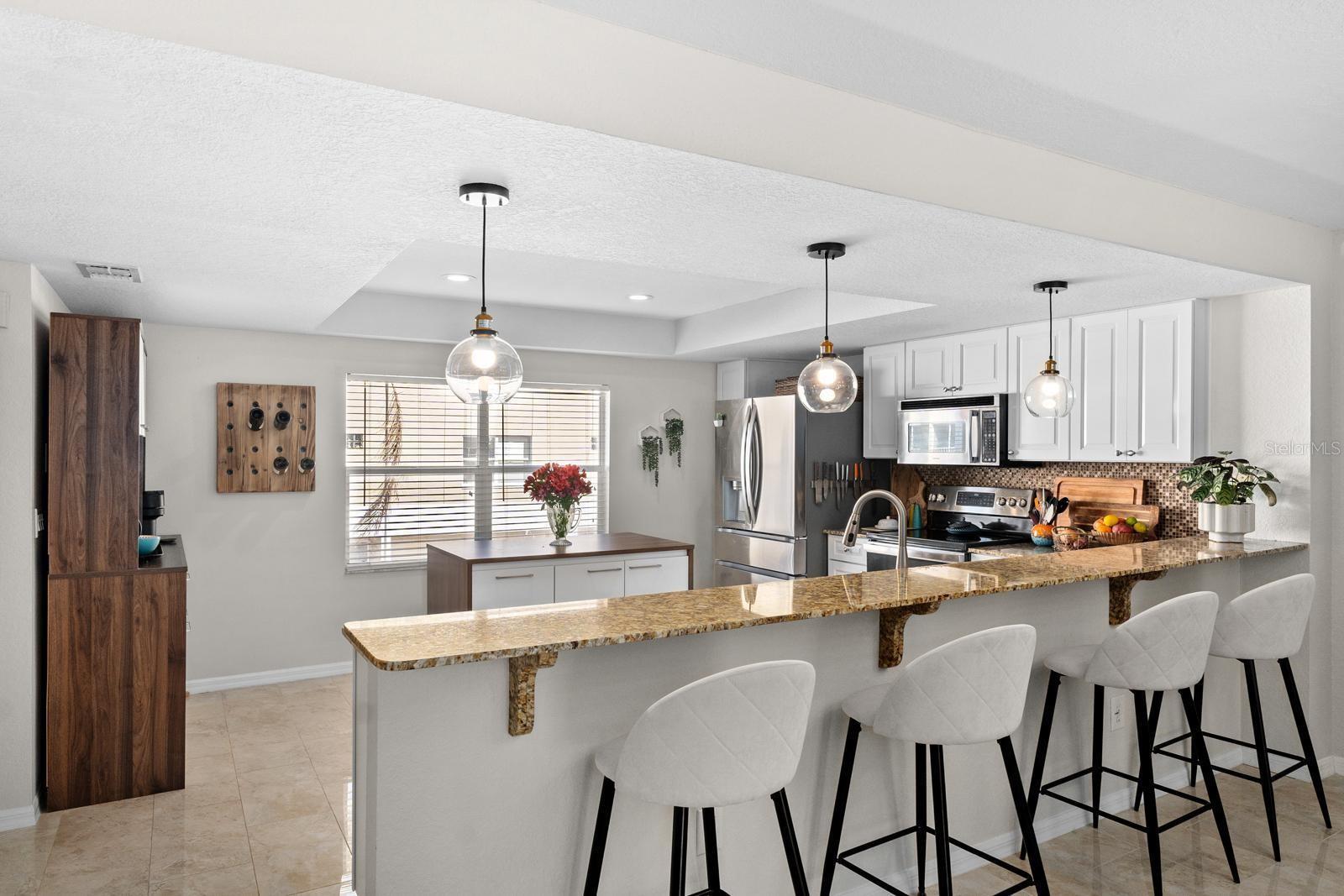 Image 8 of 31 For 1117 Pinellas Bayway S 306