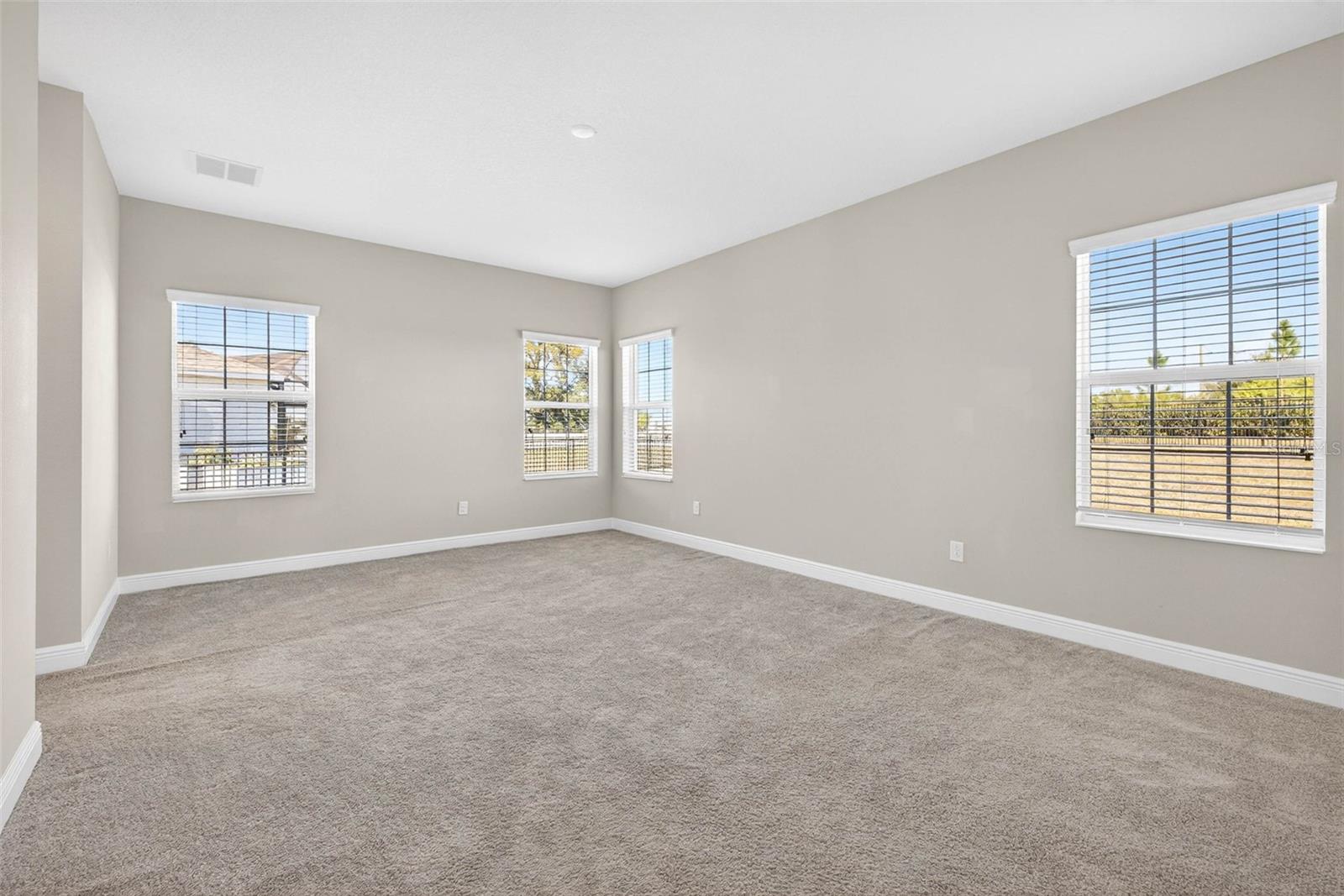 Image 19 of 50 For 6394 Roadstead Court