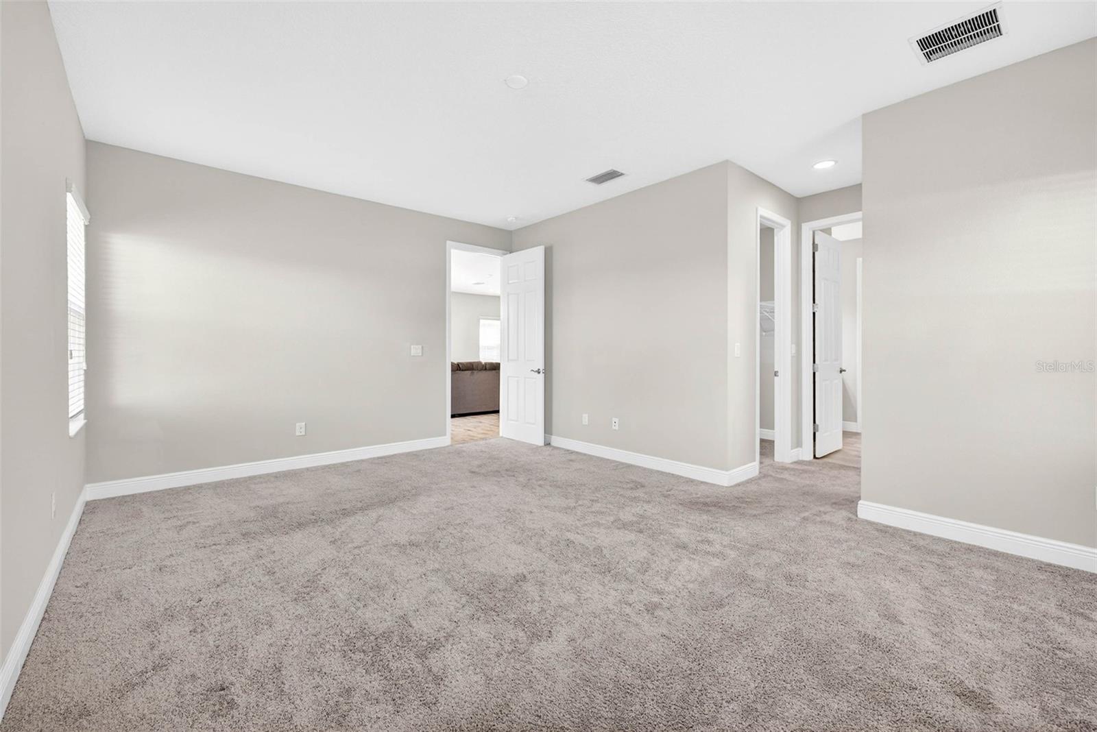 Image 20 of 50 For 6394 Roadstead Court