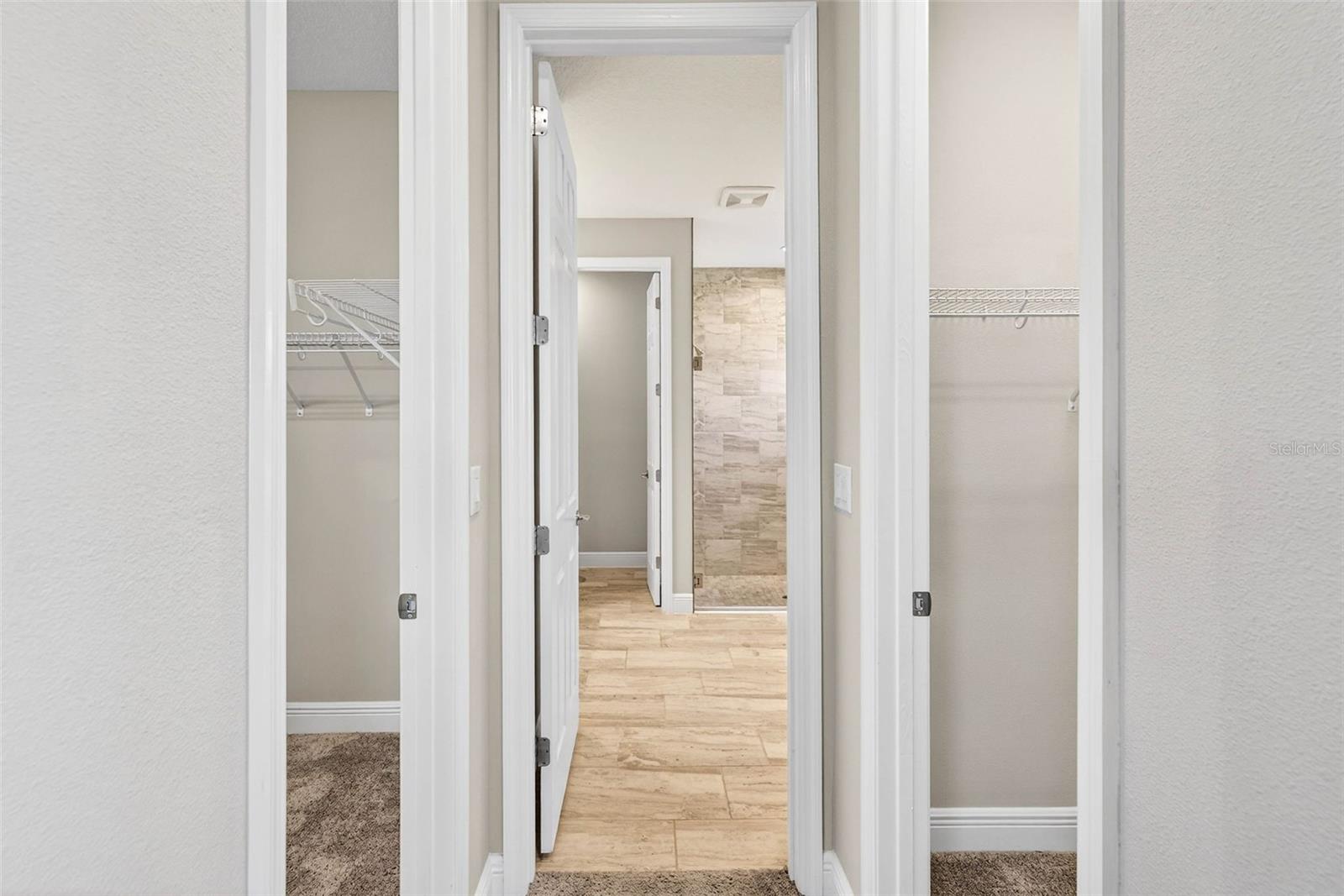 Image 21 of 50 For 6394 Roadstead Court