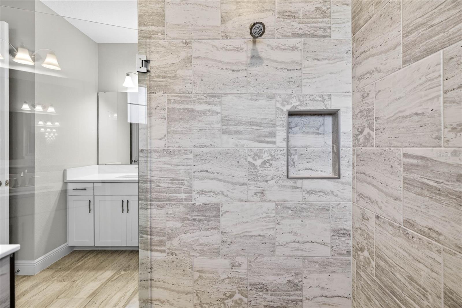 Image 26 of 50 For 6394 Roadstead Court