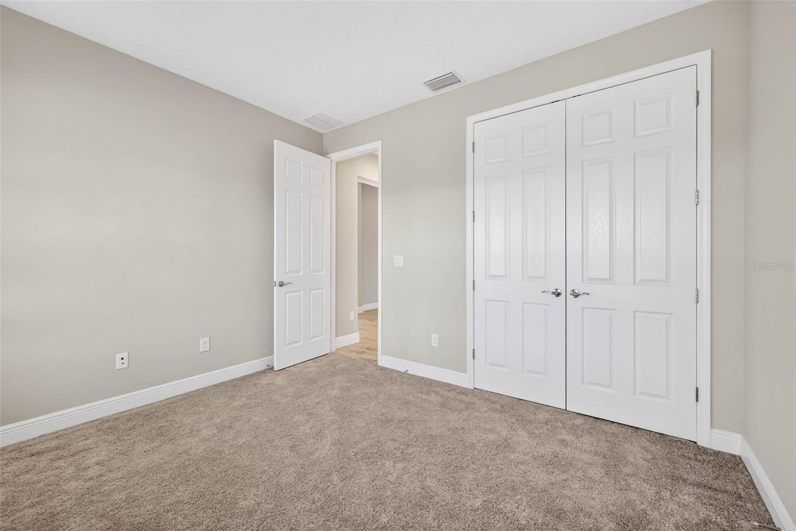 Image 30 of 50 For 6394 Roadstead Court