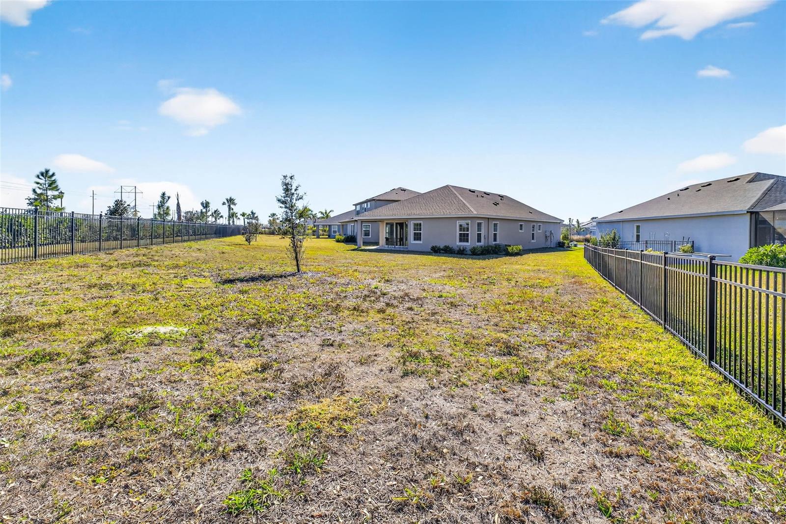 Image 36 of 50 For 6394 Roadstead Court