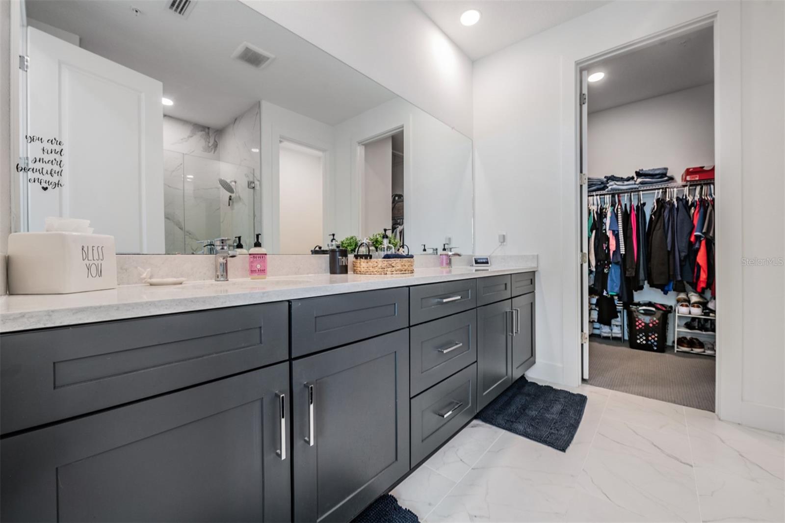 Image 18 of 41 For 9916 Key Haven Road