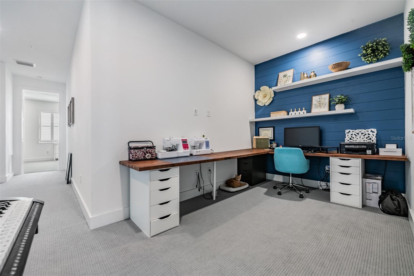 Image 19 of 41 For 9916 Key Haven Road