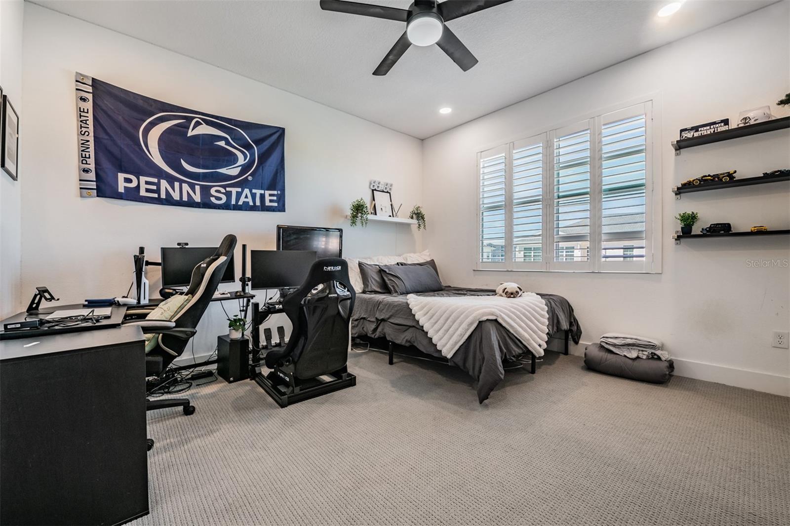 Image 21 of 41 For 9916 Key Haven Road