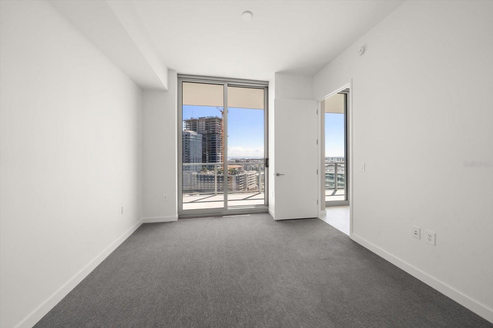 Listing photo id 19 for 400 Central Avenue 1203