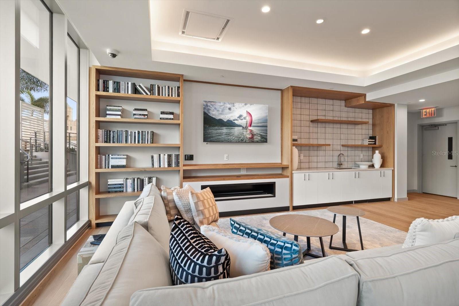 Listing photo id 28 for 400 Central Avenue 1203