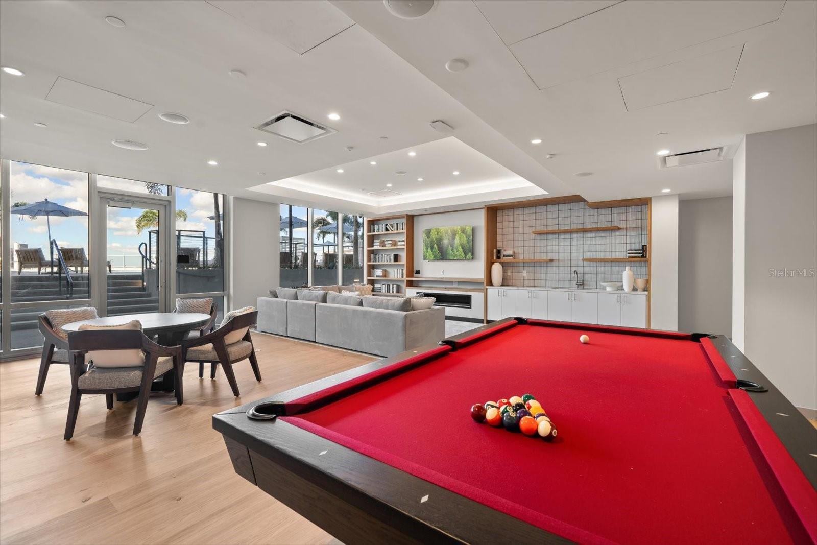 Listing photo id 34 for 400 Central Avenue 1203