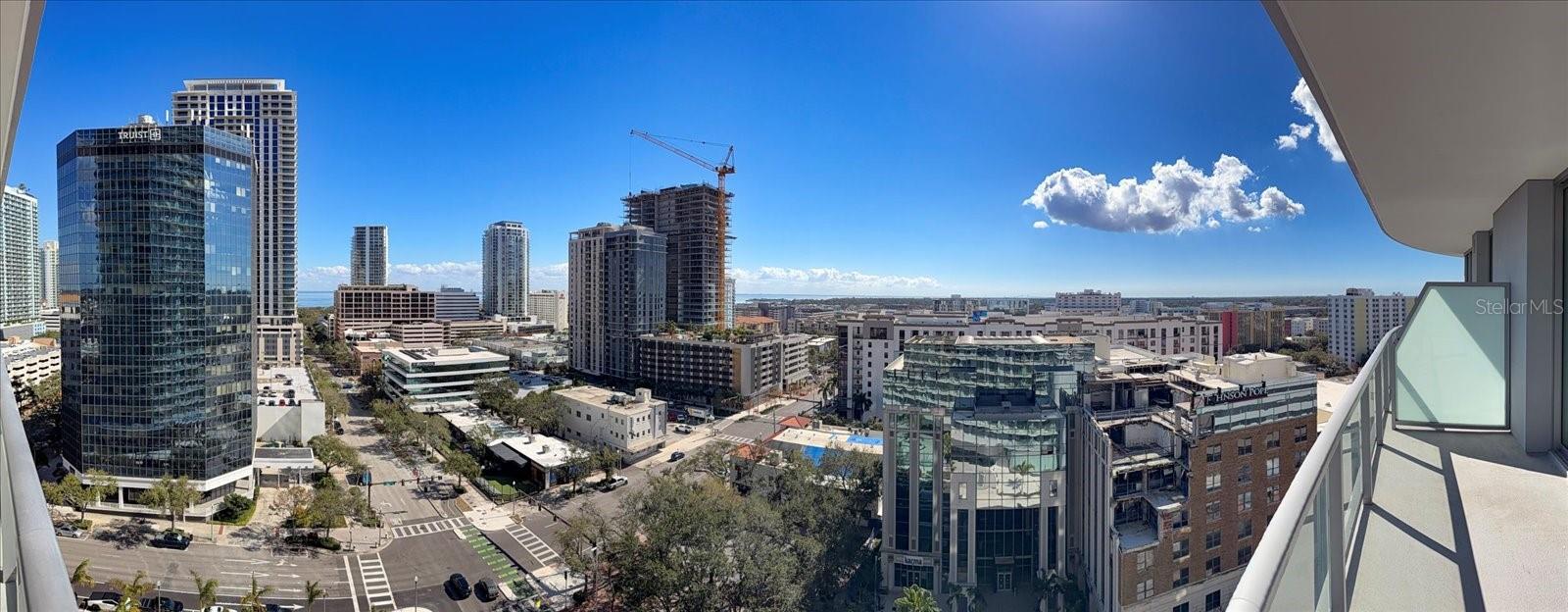 Listing photo id 42 for 400 Central Avenue 1203