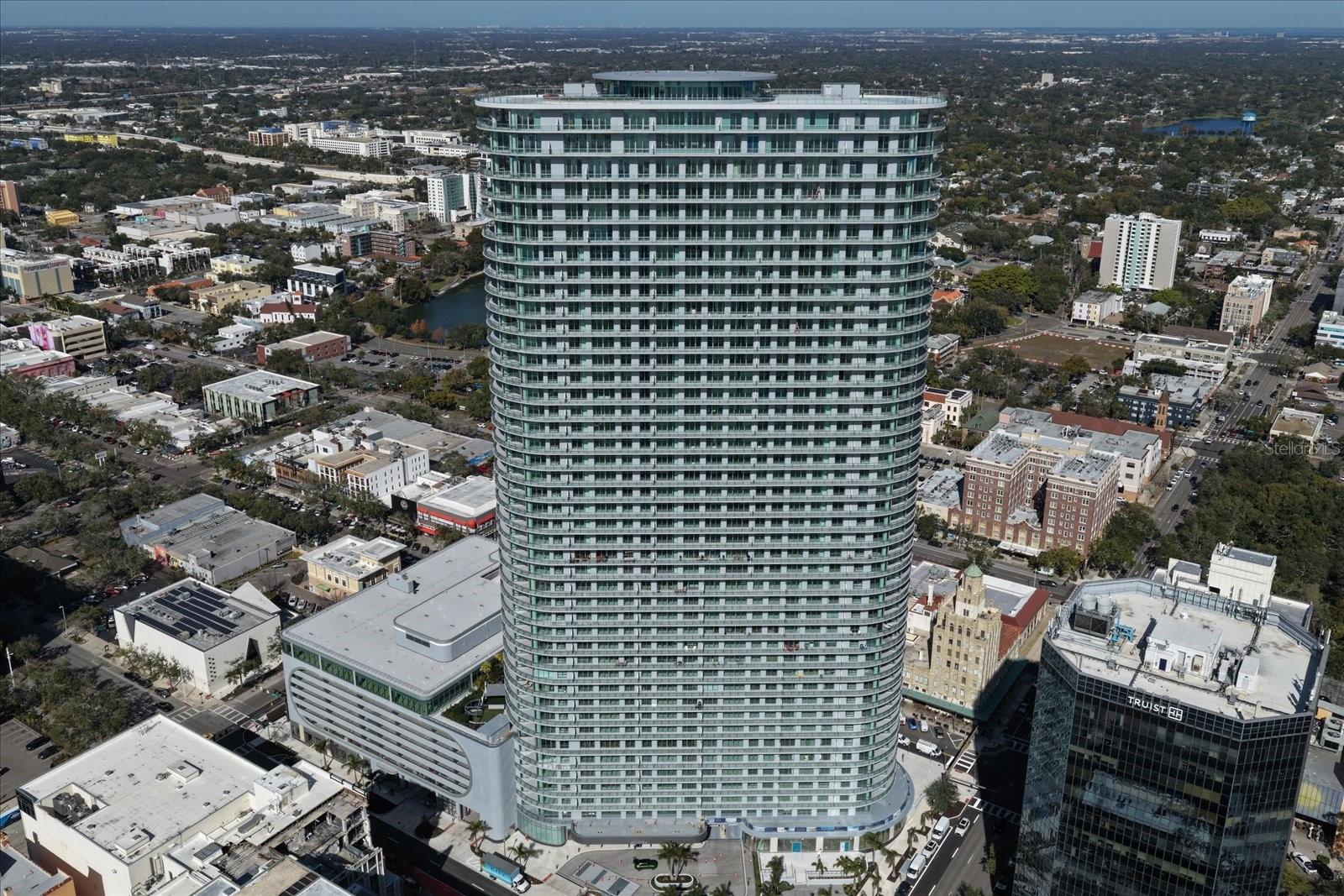 Listing photo id 43 for 400 Central Avenue 1203