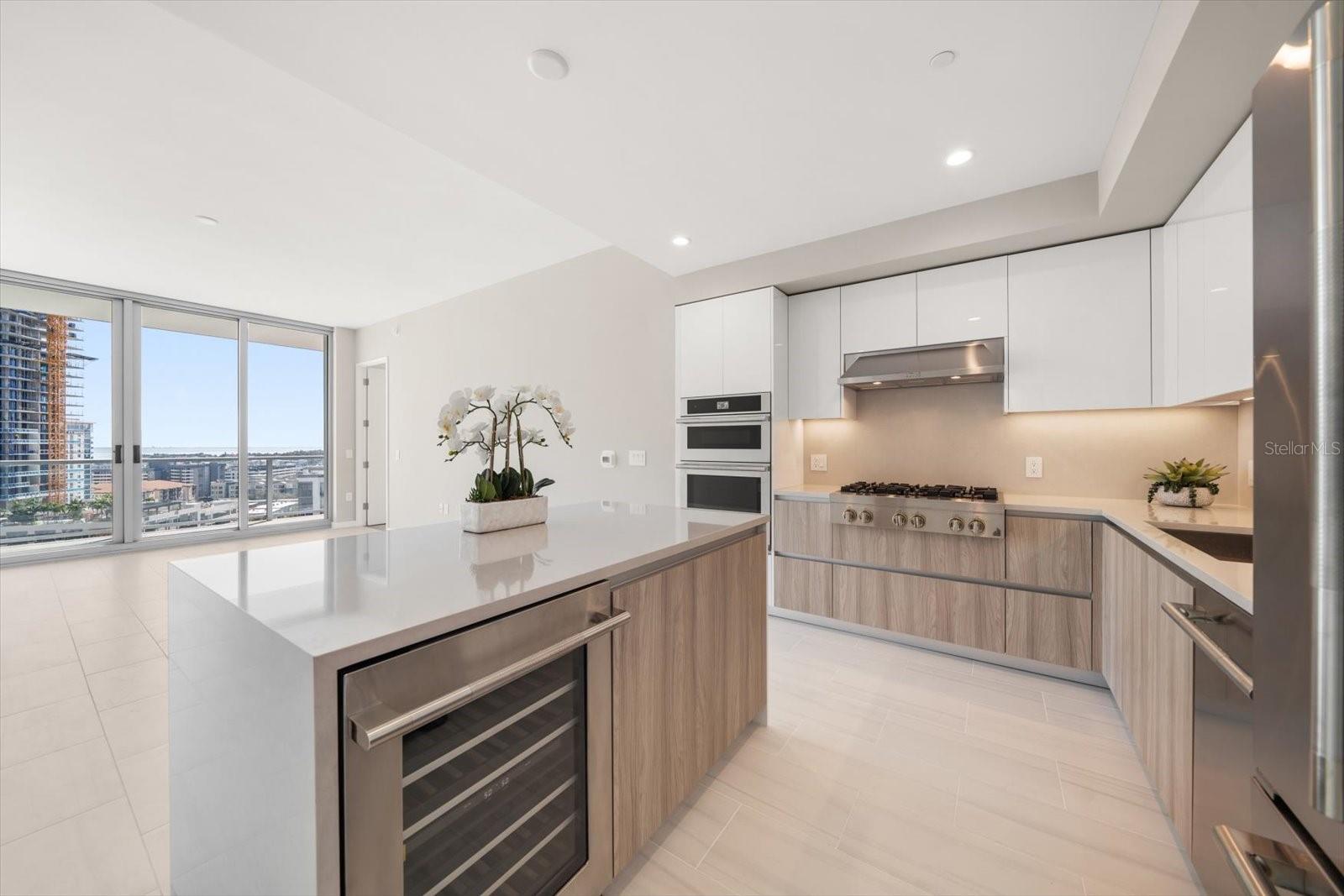 Listing photo id 7 for 400 Central Avenue 1203