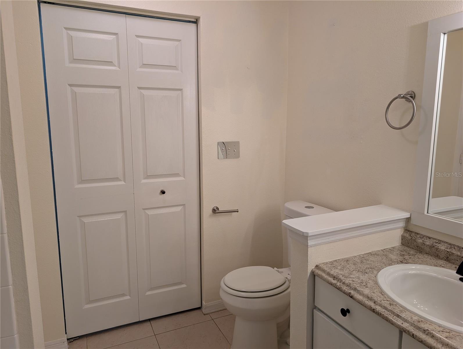 Image 23 of 39 For 10536 Windsor Lake Court 10536