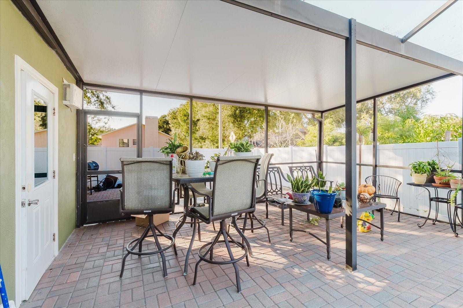 Image 66 of 88 For 2717 Avon River Drive