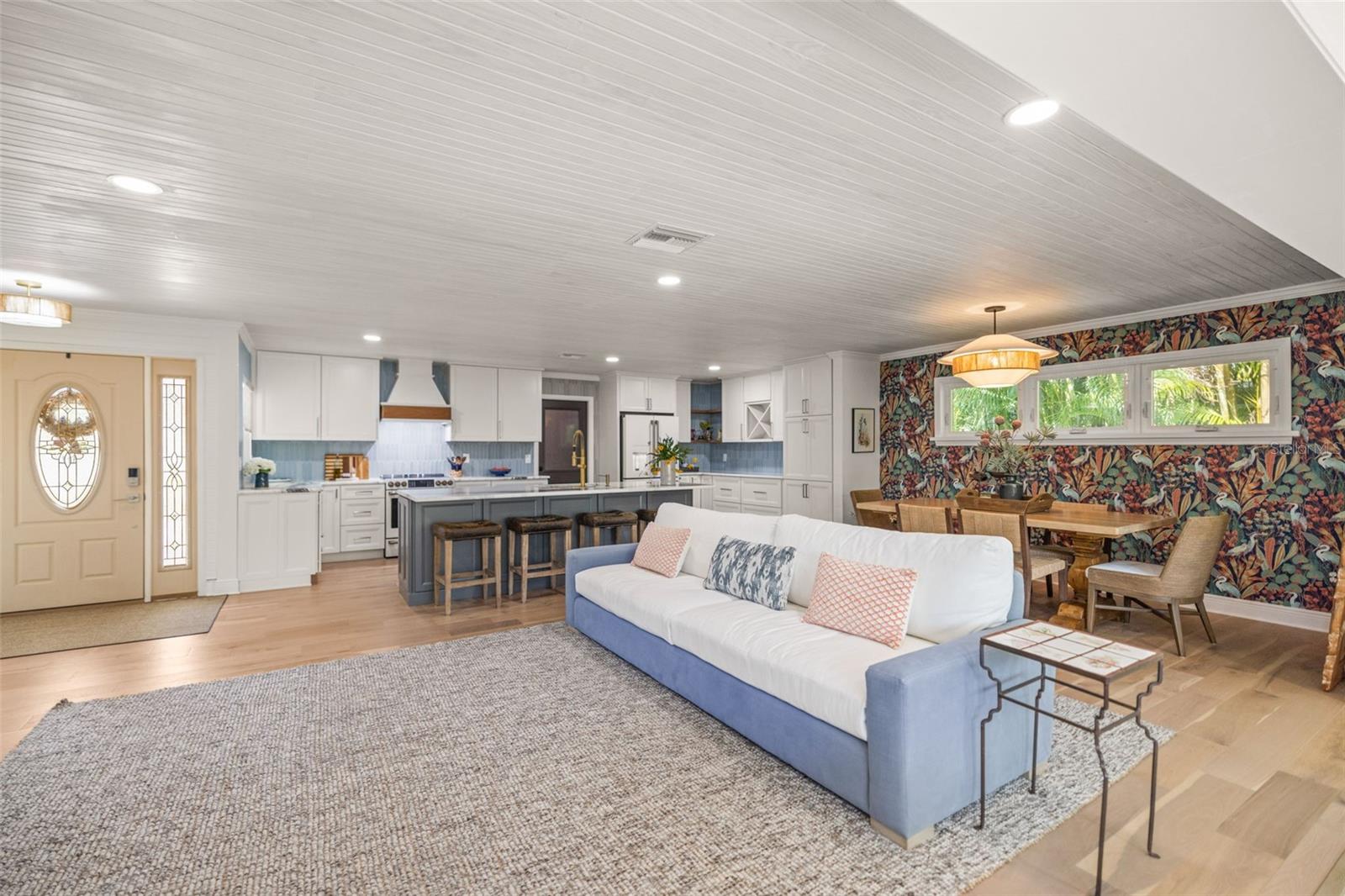 Image 16 of 51 For 2319 Middlecoff Drive