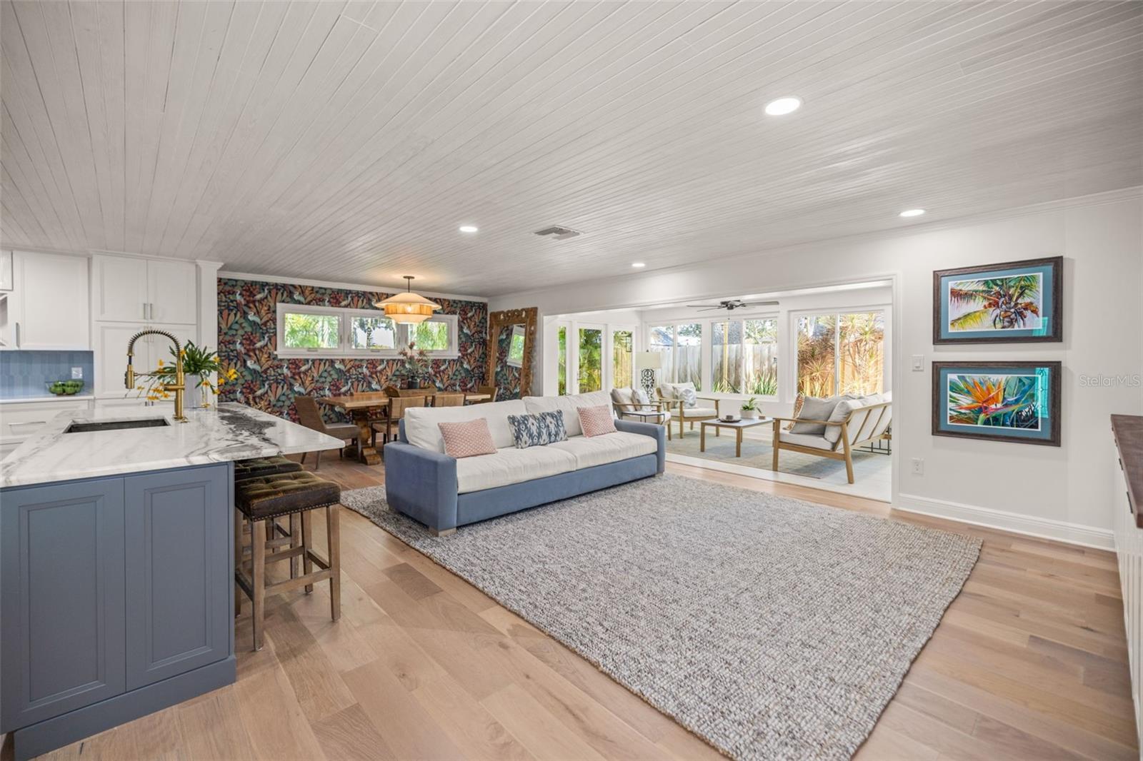 Image 17 of 51 For 2319 Middlecoff Drive