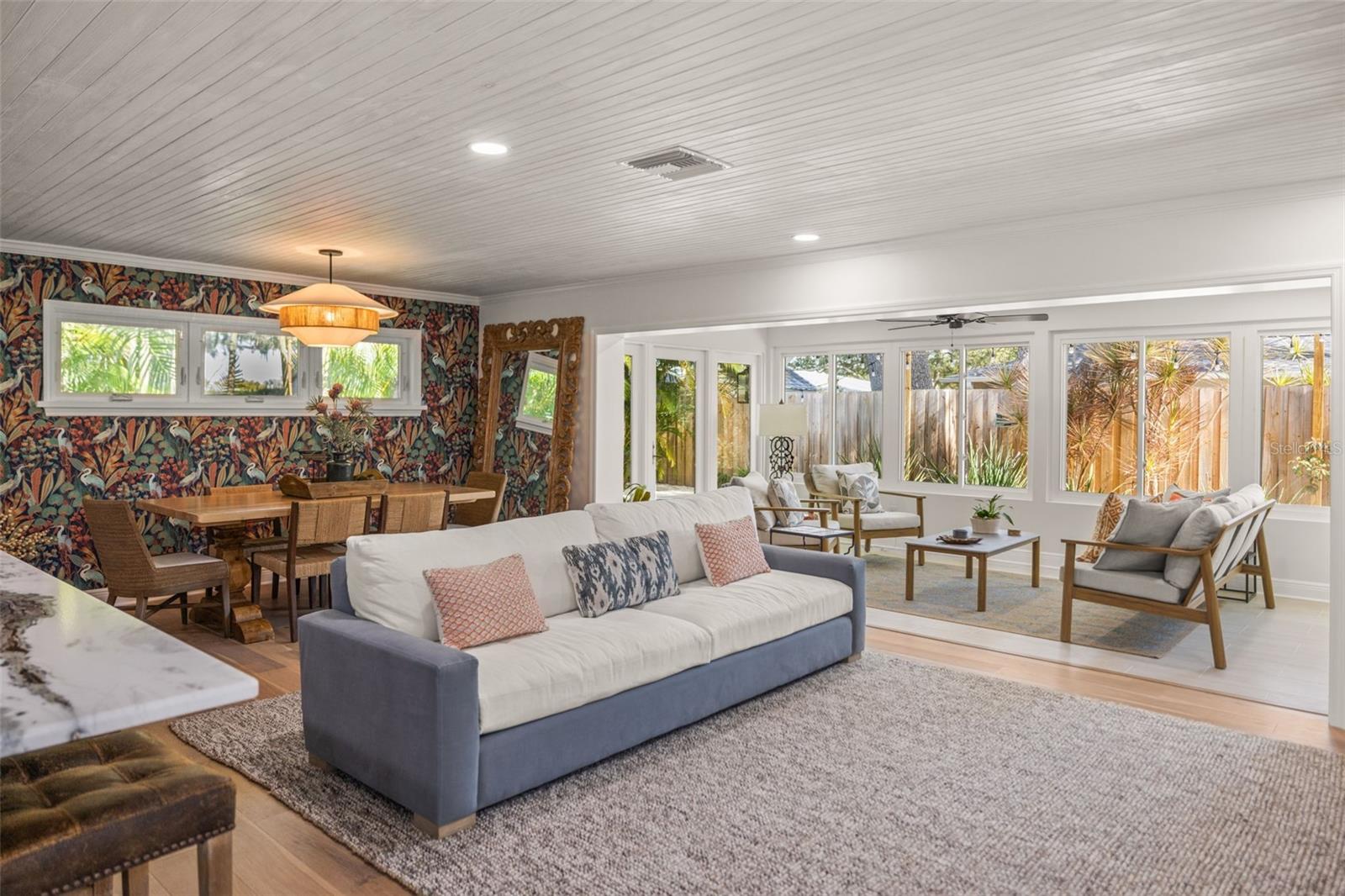 Image 18 of 51 For 2319 Middlecoff Drive