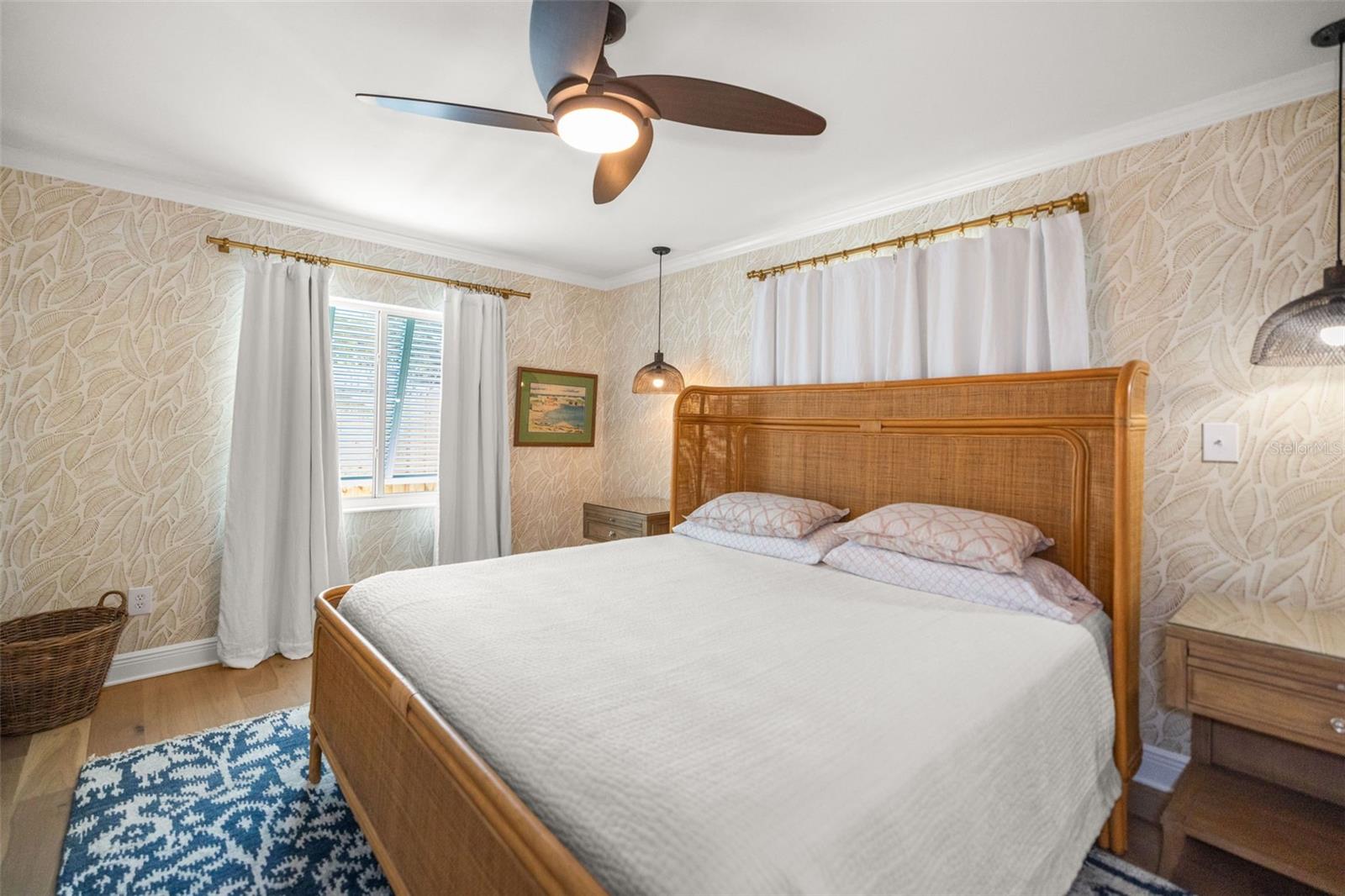 Image 33 of 51 For 2319 Middlecoff Drive