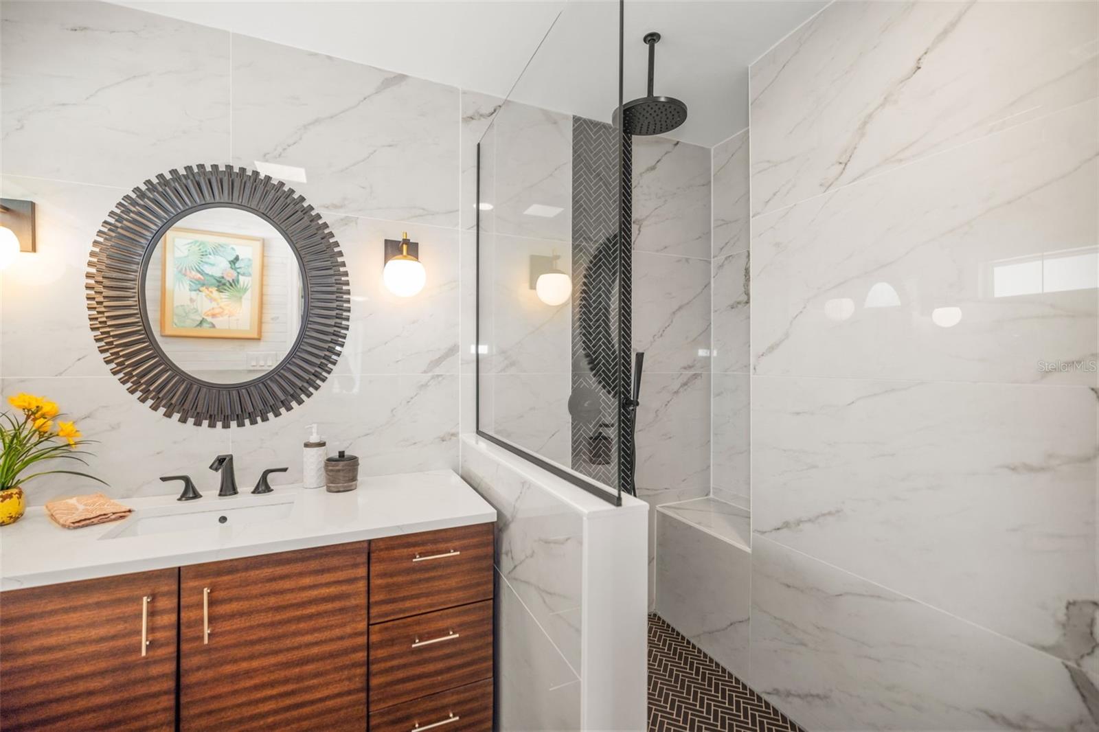 Image 36 of 51 For 2319 Middlecoff Drive