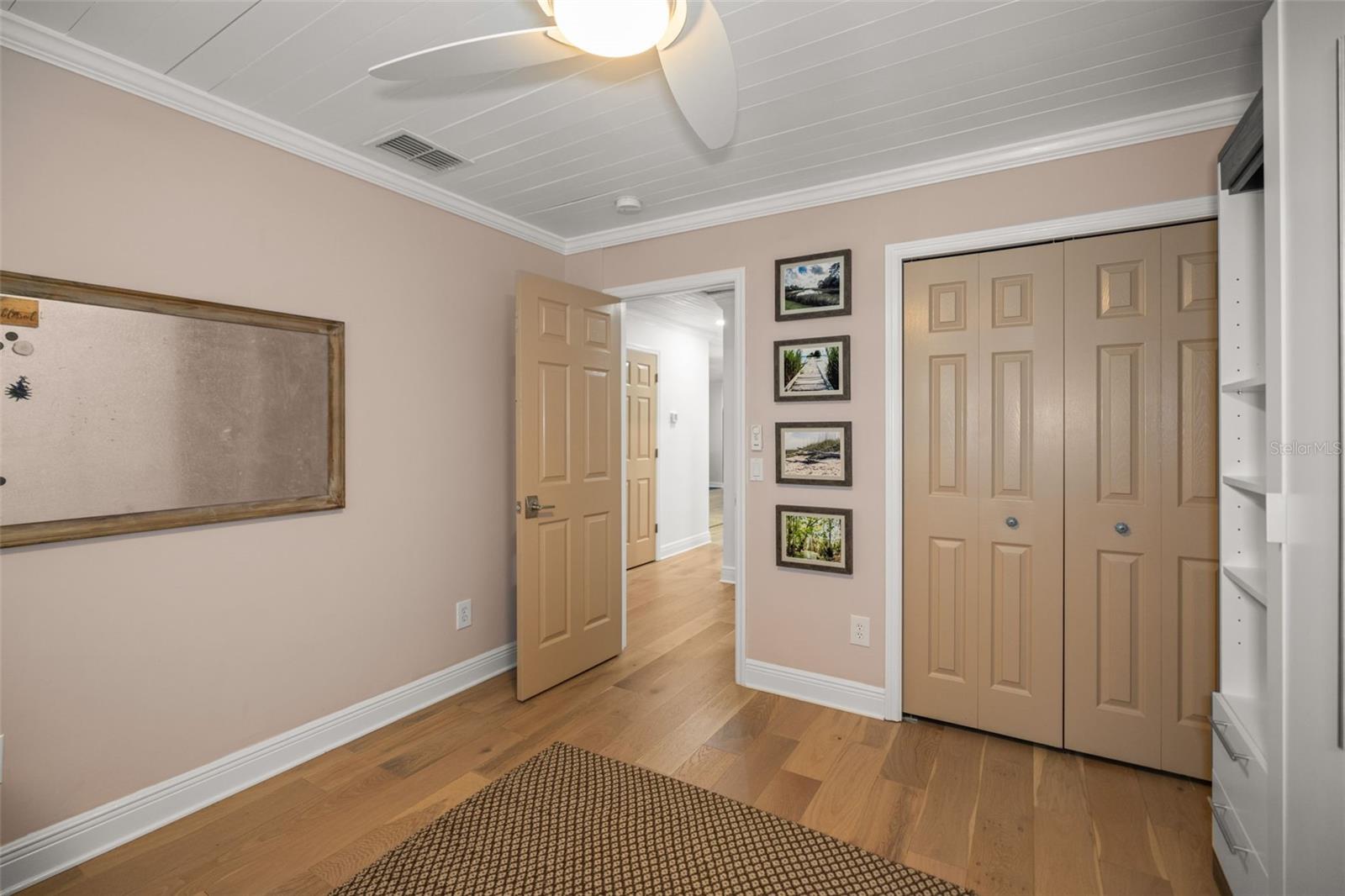 Image 38 of 51 For 2319 Middlecoff Drive