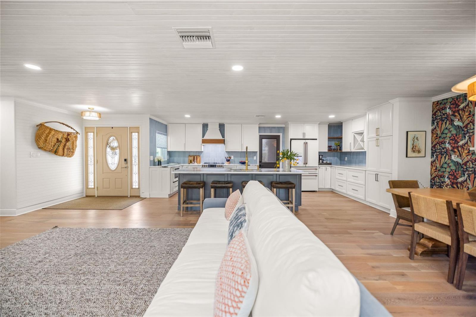 Image 5 of 51 For 2319 Middlecoff Drive