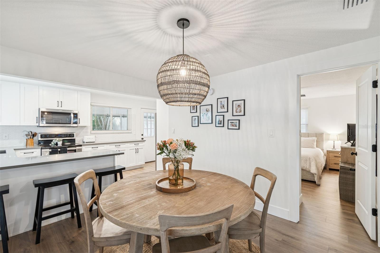 Image 10 of 30 For 3216 Oakellar Avenue