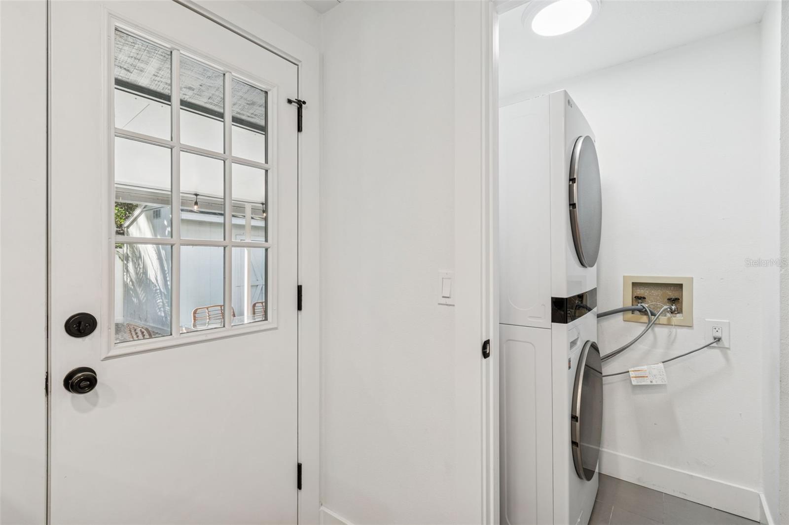 Image 22 of 30 For 3216 Oakellar Avenue