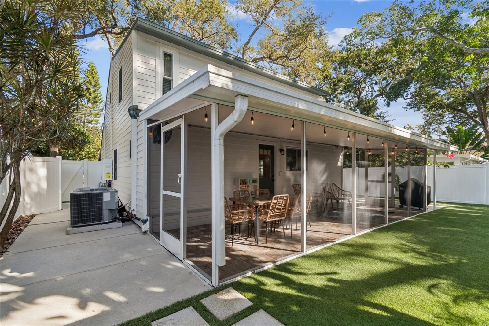 Image 27 of 30 For 3216 Oakellar Avenue