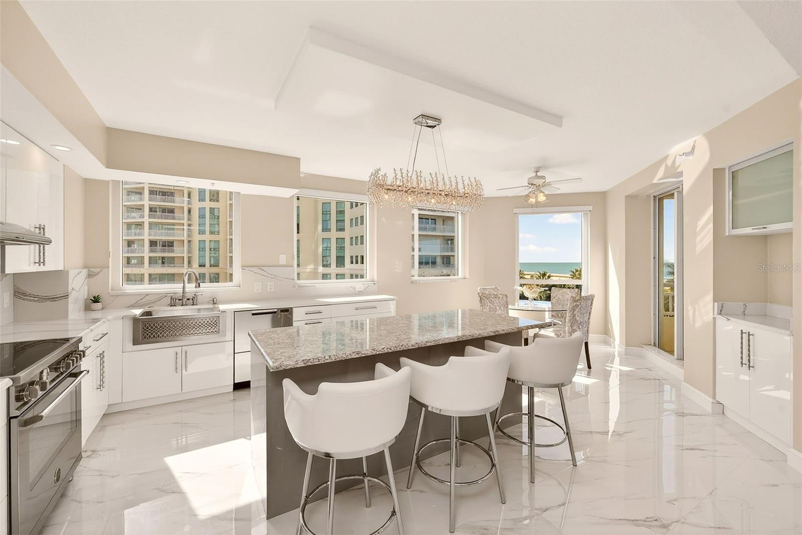 Image 16 of 62 For 1170 Gulf Boulevard 501