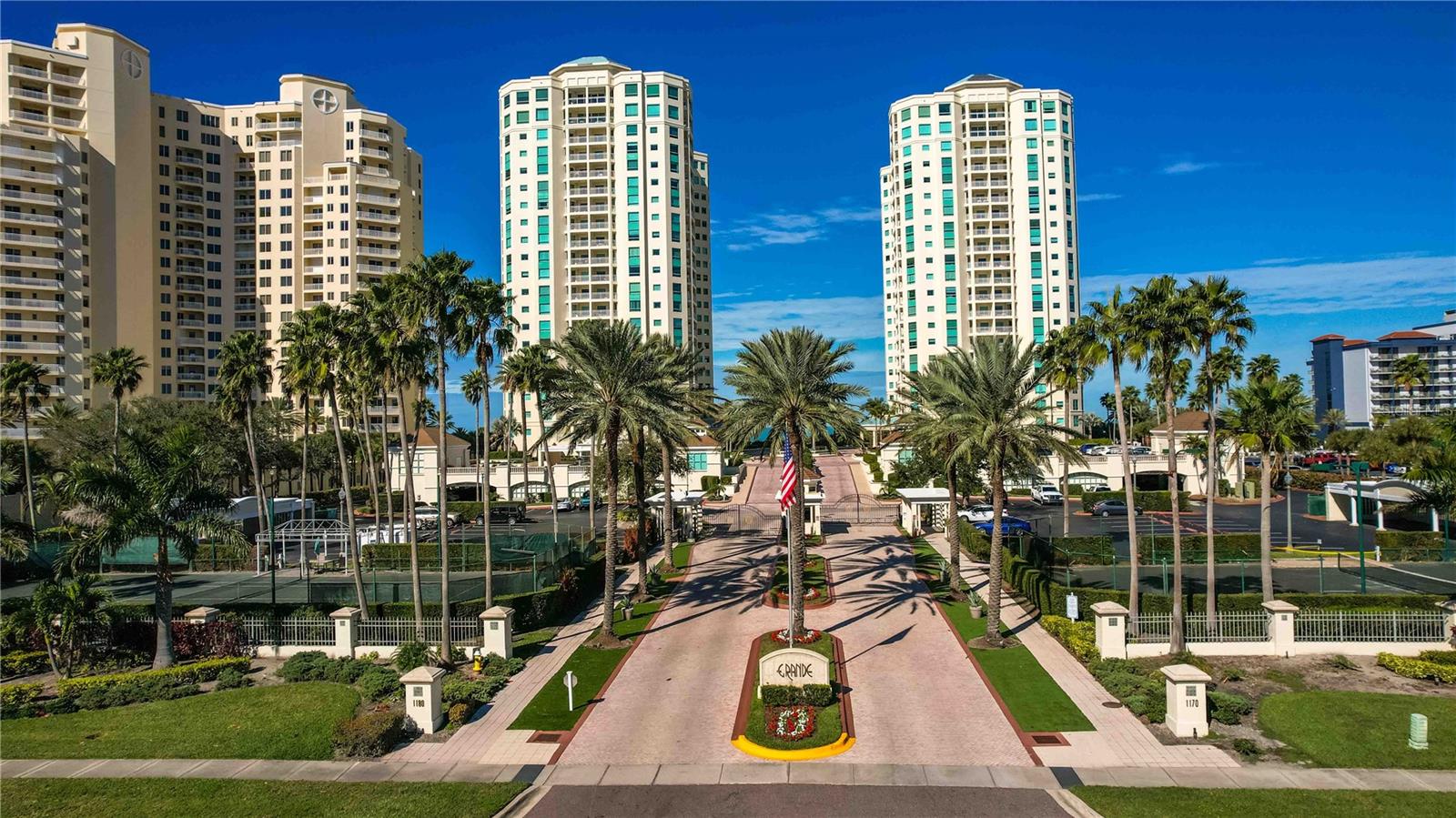 Image 2 of 62 For 1170 Gulf Boulevard 501